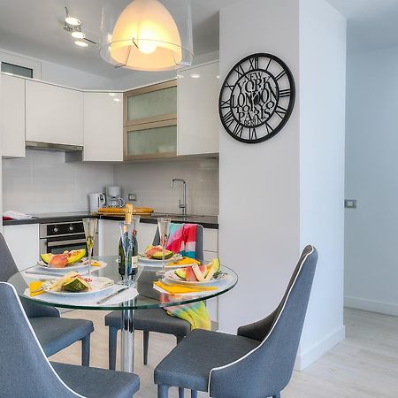 Modern Apartment Los Cristianos Center Exterior photo